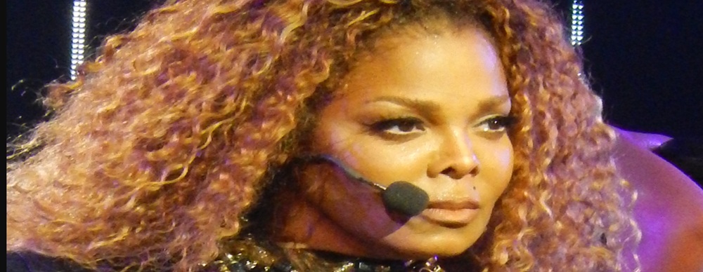 Image-of-Janet-Jackson-with-headset-mic-during-concert-in-2015-used-to-accompany-article-about-Control